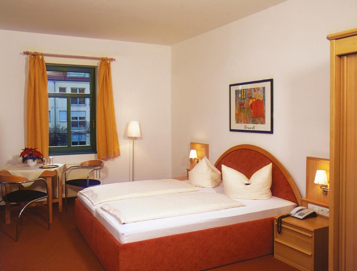 Gutshof Hauber Hotel Дрезден Екстериор снимка